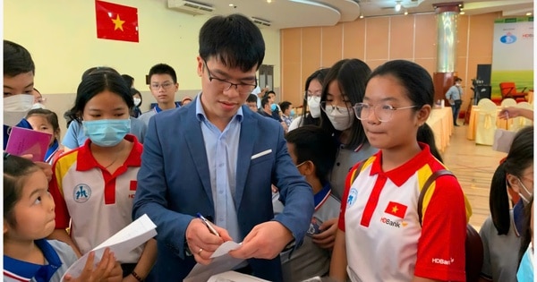 Le Quang Liem 在 KPNest 国际象棋锦标赛中激励人心